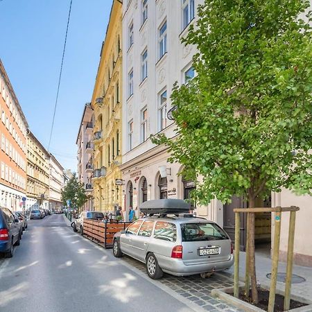 Very Central - Unique Design - New Studio Budapest Exterior photo